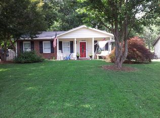 4 Waterford Ct, Asheville, NC 28806