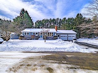 21 Vernon Rd, Cape Elizabeth, ME 04107