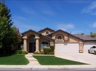 11810 Leigh River St, Bakersfield, CA 93312