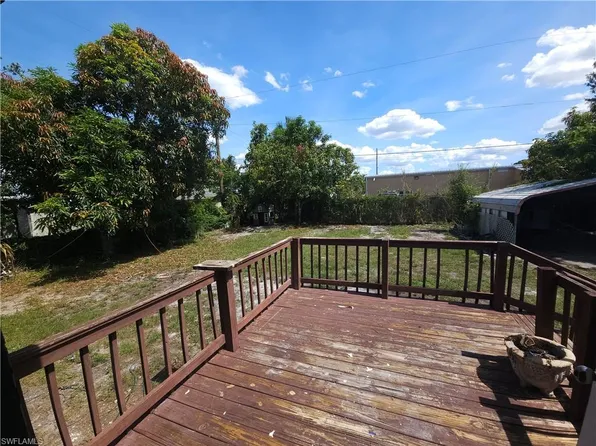 3378 Apache St, Fort Myers, FL 33916