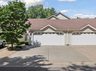 1010 Hill Ct, Shoreview, MN 55126