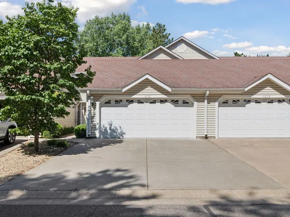 1010 Hill Ct, Shoreview, MN 55126