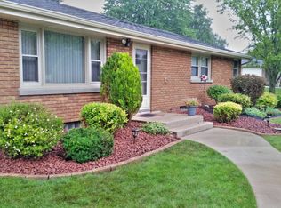 3318 N 8th St, Sheboygan, WI 53083
