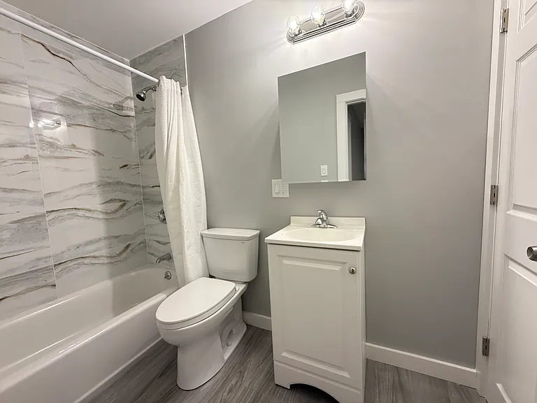 565 Hyde Park Ave #2 — Photo 1