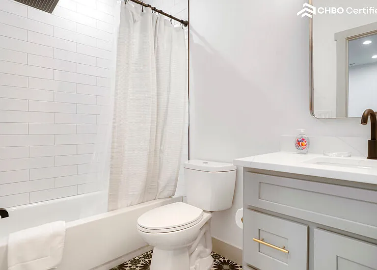 6083 S Sycamore St — Photo 41