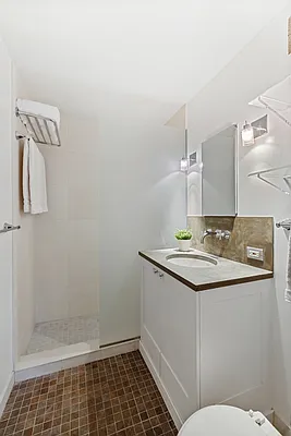 Sold by Compass | media 7