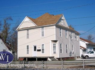 122 W Calhoun St APT 2, Macomb, IL 61455