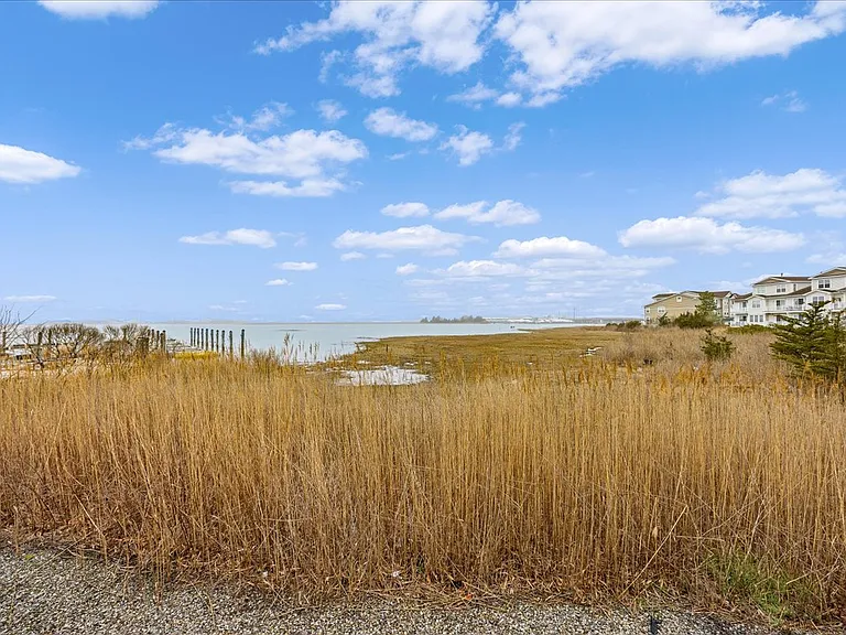 61 Dockside Dr #61 — Photo 14