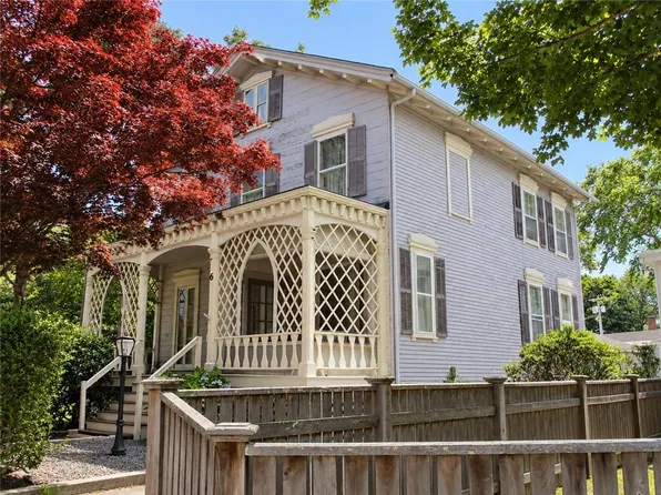 6 Brinley St, Newport, RI 02840