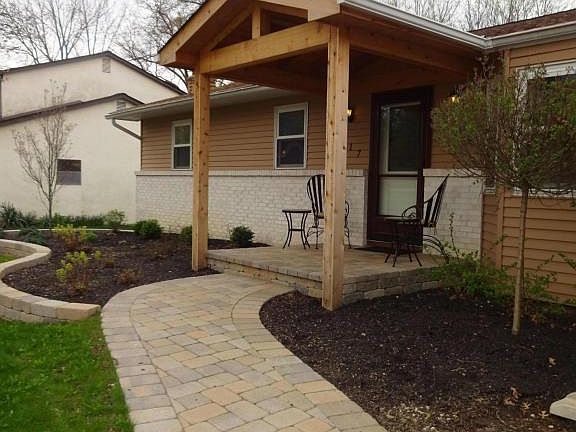 4th image of 1017 Autumn Meadows Dr