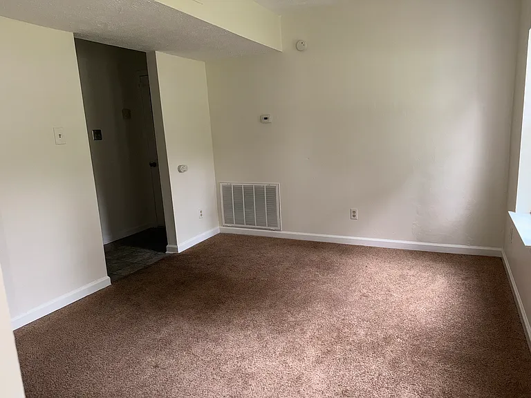 27 Hidden Valley Dr — Photo 5