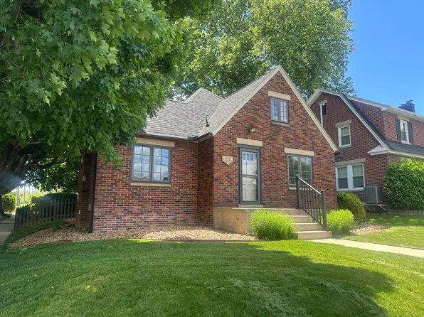 528 E Cherry St, Palmyra, PA 17078