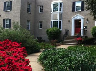 822 S Arlington Mill Dr #2-104, Arlington, VA 22204