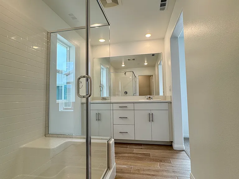 1261 Galaxy Way — Photo 28