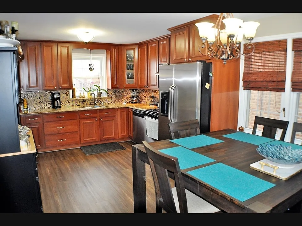 2716 W Gregory St #1