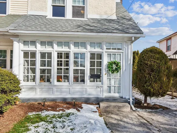 2423 Avon Rd, Ardmore, PA 19003