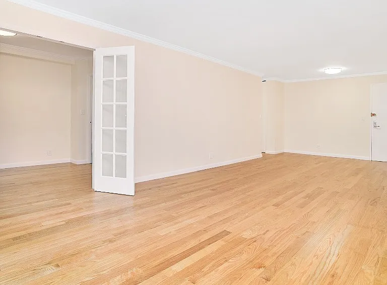 401 E 89th St #4N — Photo 2