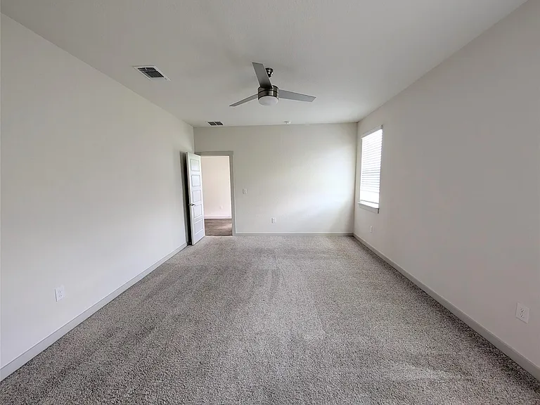 3704 Beechmont Dr — Photo 9