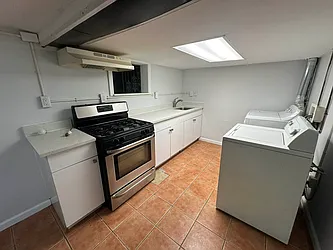 Rented by R New York