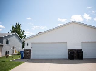 4771 Townsite Pl S, Fargo, ND 58104