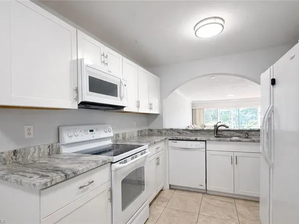 534 Augusta BLVD #E104, NAPLES, FL 34113