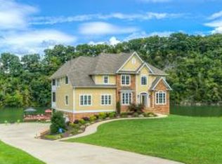 1210 Reynolds Rd, Piney Flats, TN 37686