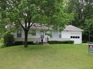 9306 Vaughn Ave, Raytown, MO 64133