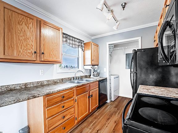 2nd image of 500 Stewart Ln APT 30