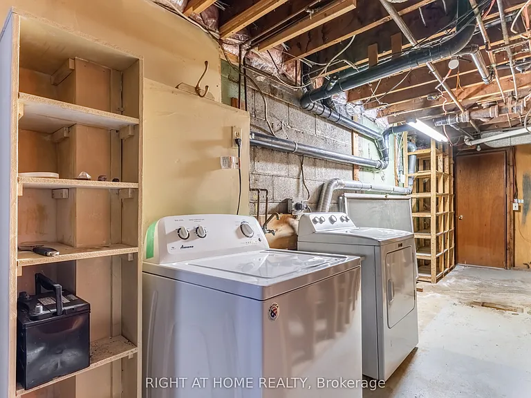 67 Saint Margarets Rd — Photo 29