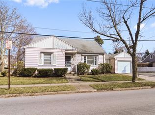 40 Norfolk St, Rochester, NY 14620