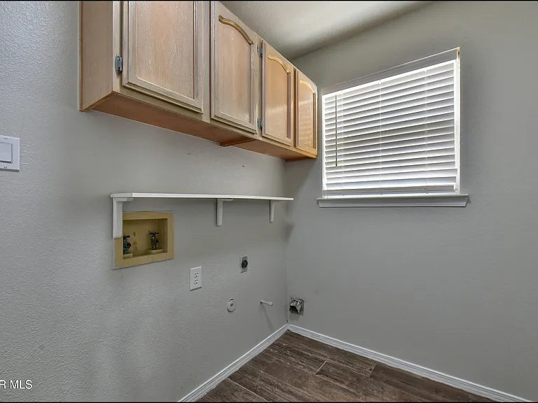 1909 Polly Harris Dr — Photo 21