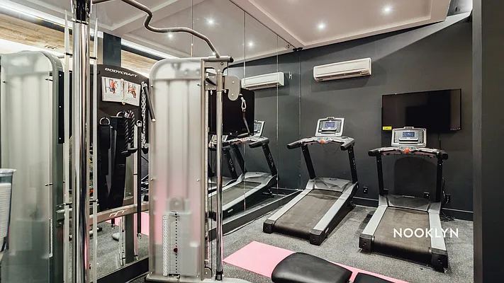 Rented by Nooklyn NYC LLC | media 82