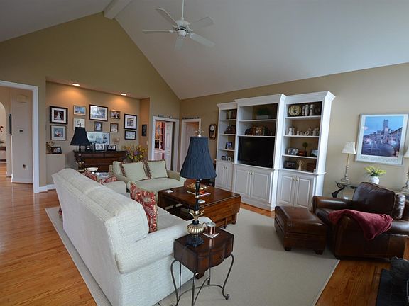 3rd image of 1725 Rocky Branch Dr