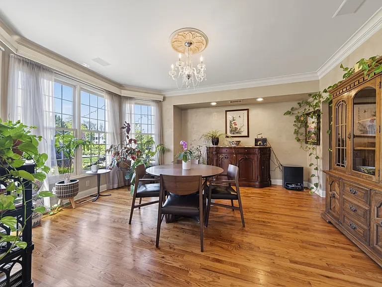 2 Tappanwood Dr — Photo 5