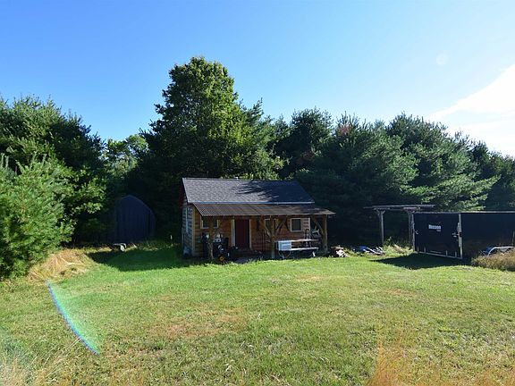 5th image of 1615 St. Johnsbury Road