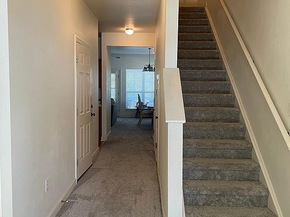3rd image of 399 Twin Lakes Ln