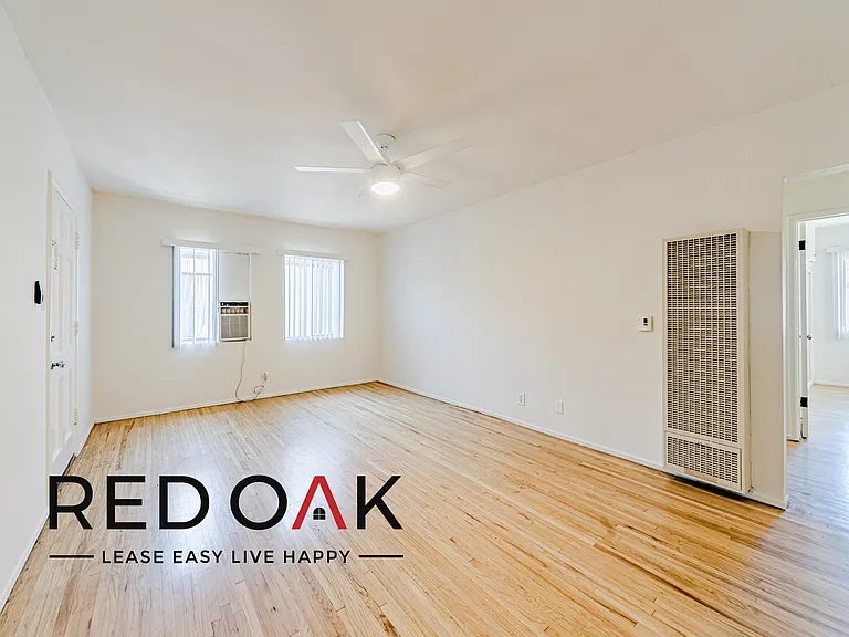 5317 Auckland Ave #4 — Photo 1