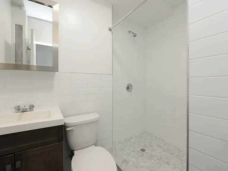 17 Rivington St #4A — Photo 4