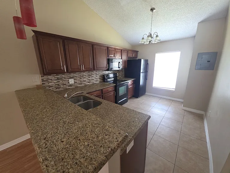 3651 N Goldenrod Rd #208 — Photo 3