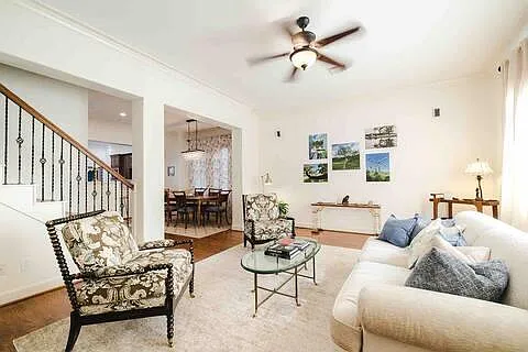 1616 Southmore Blvd — Photo 9