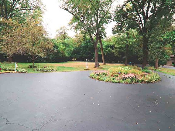 4th image of 5 High Lake Ave