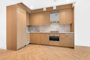 Rented by R New York