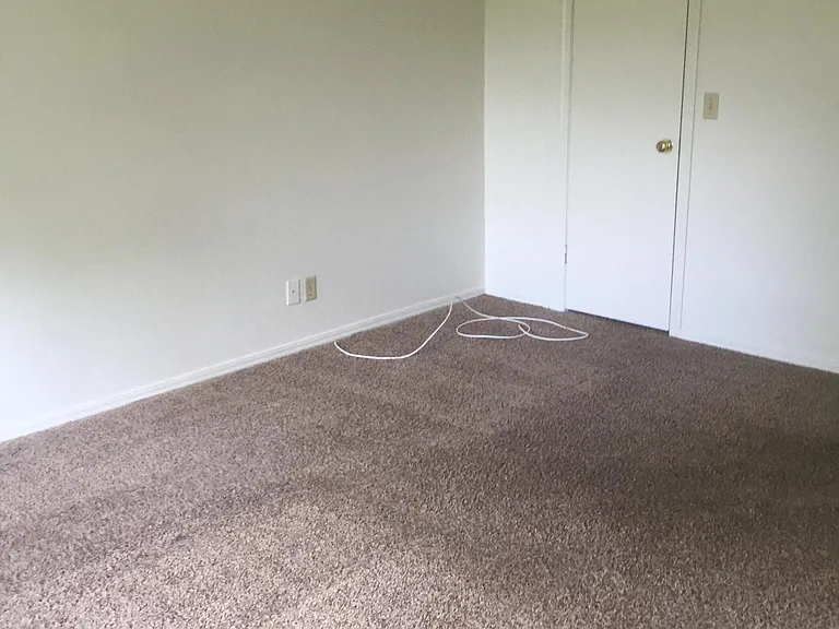 2314 W Galveston St — Photo 18