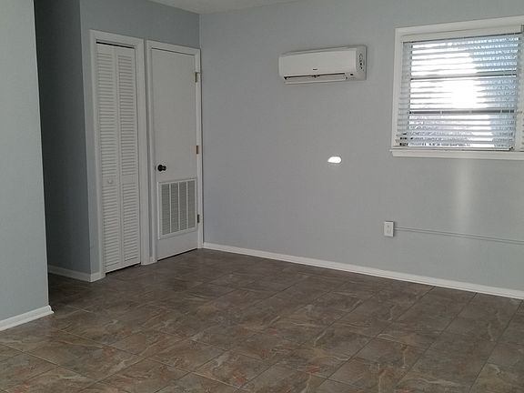 4th image of 512 Barcelona Ave APT 2