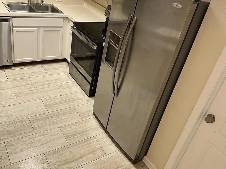 1707 Biscayne Bay Cir — Photo 2