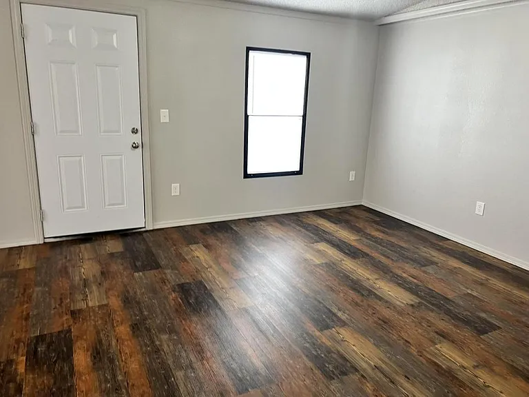 1219 W Choctaw St #25 — Photo 8