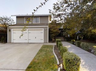 297 E Omaha Ave, Fresno, CA 93720