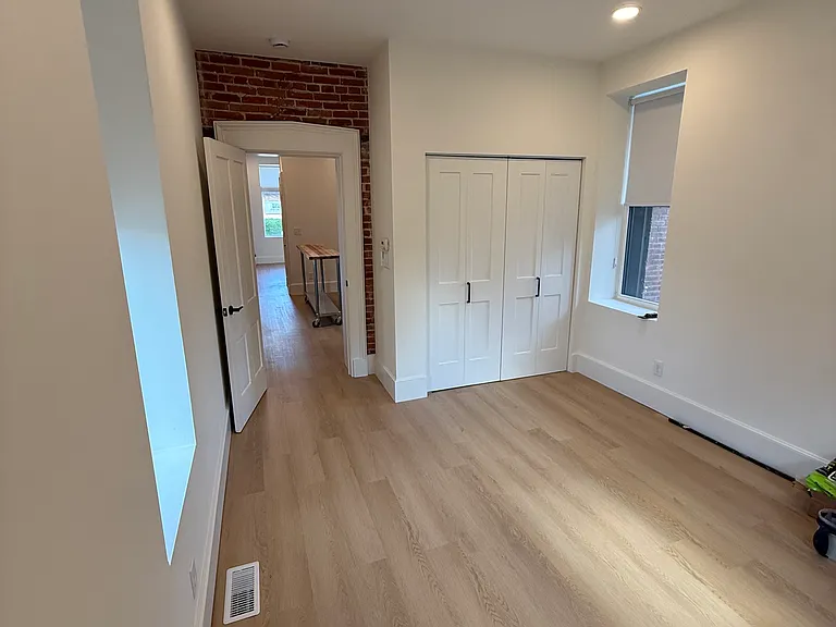 1135 Vermont St #1 — Photo 4
