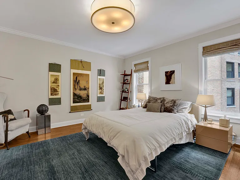 2109 N Clark St — Photo 15