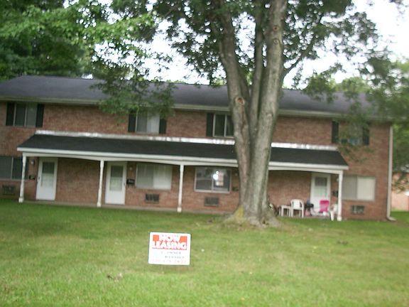 2nd image of 475 Brentwood Dr